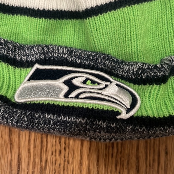 Unisex NFL New Era Seattle Seahawks One Size Fits MOST Winter Hat - Picture 5 of 11